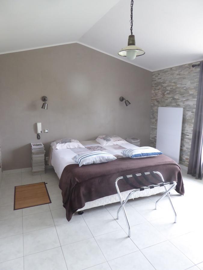 Domaine De Soulery Bed & Breakfast Beaupuy  ภายนอก รูปภาพ